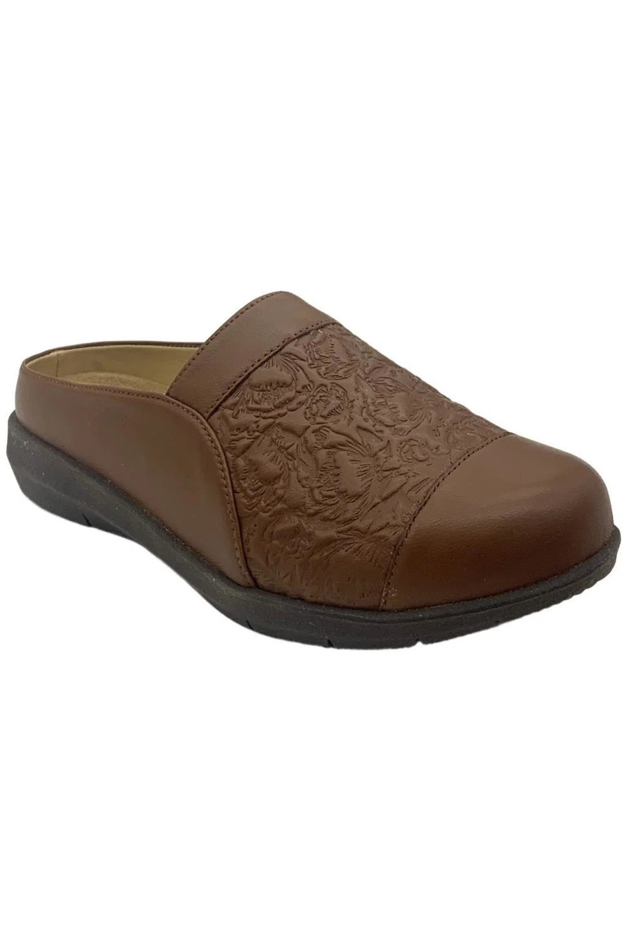 ARRAY Women's Bree Clog Dark Tan - Wide